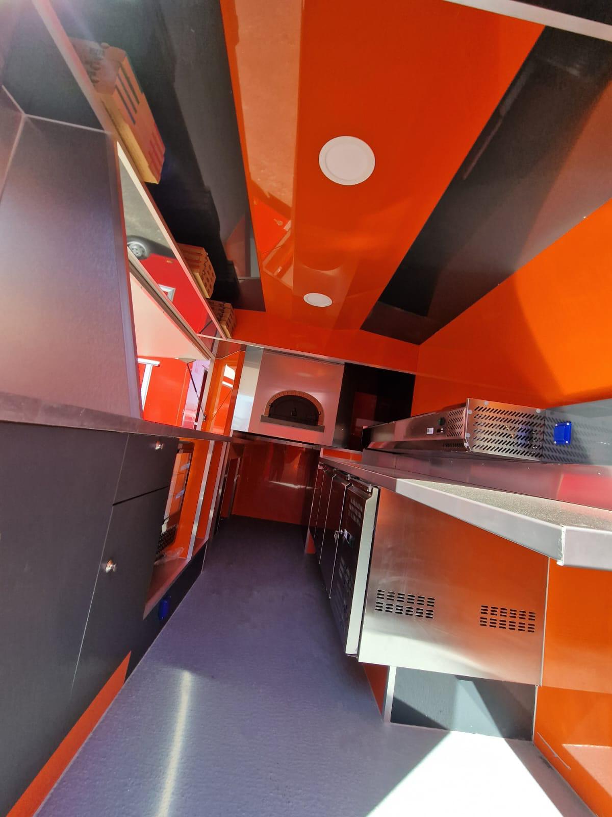 LOCATION CAMION FOOD TRUCK – FOUR À BOIS