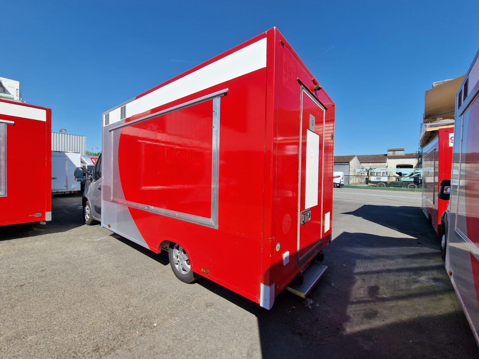 LOCATION CAMION FOOD TRUCK – FOUR À BOIS